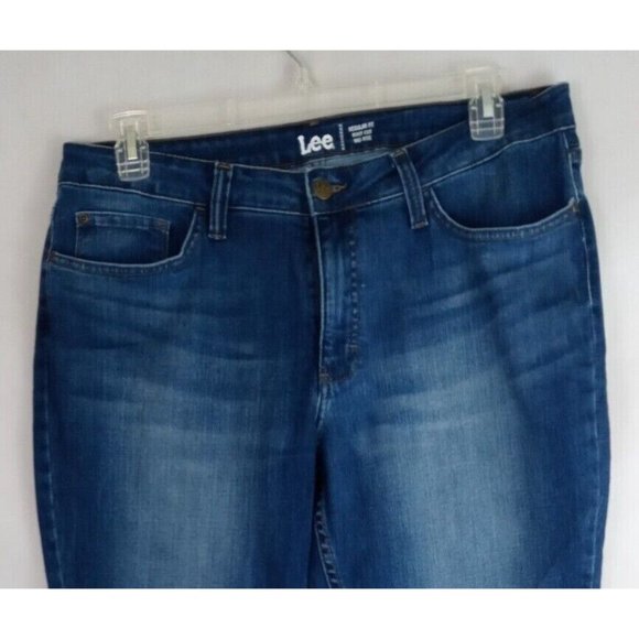 NWT Lee Regular Fit Bootcut Whiskered Distressed Jeans Size 16P - Picture 4 of 10